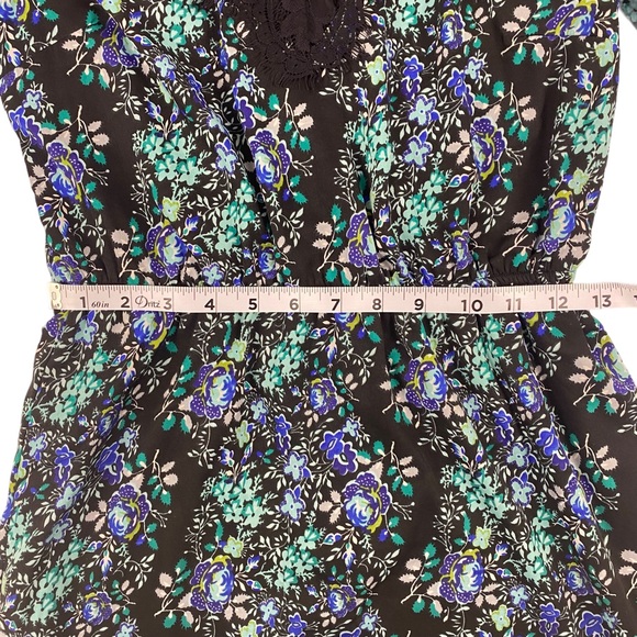 Charlotte Russe Floral V Neck Dress Lace Detail Size Small - Picture 13 of 16